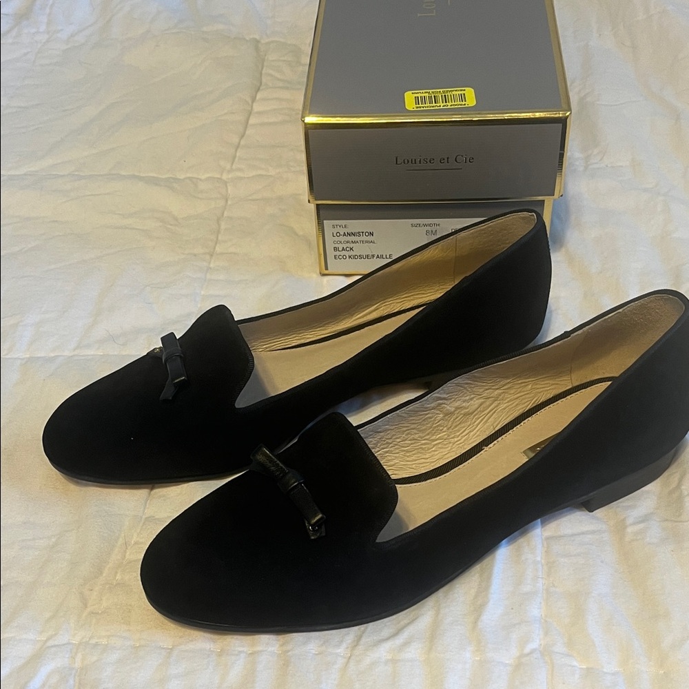 Louise et Cie Black Flats with Bow Detail - Picture 2 of 7